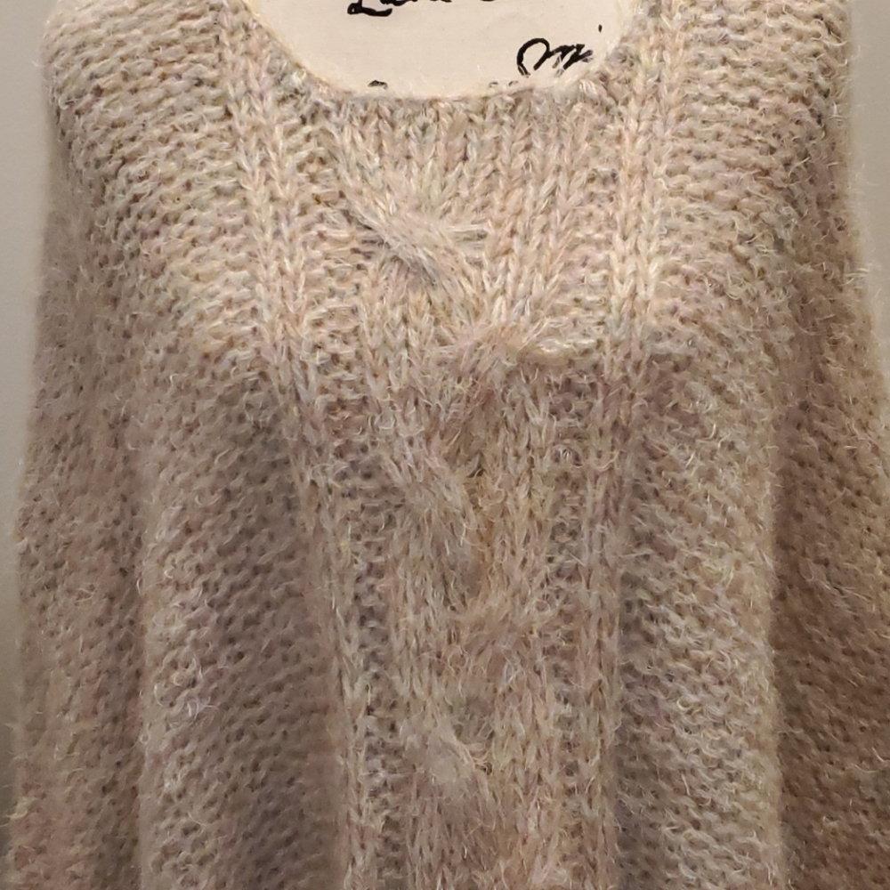 Beautiful shawl - Picture 4 of 6